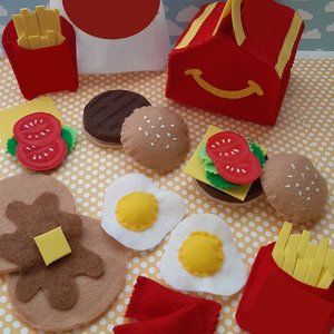 DARLING FAST FOOD FELT kids playset